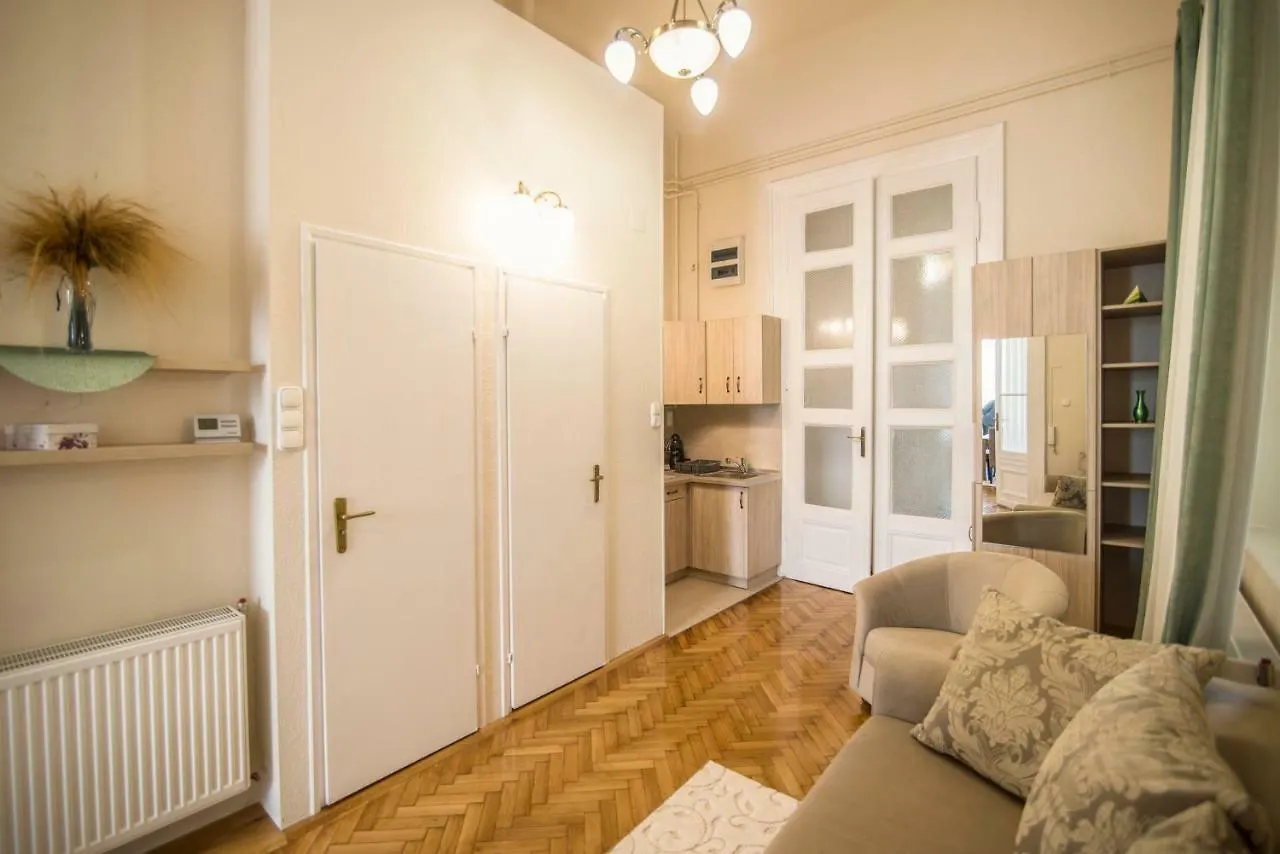 Apartment Suzy Apartman Eger