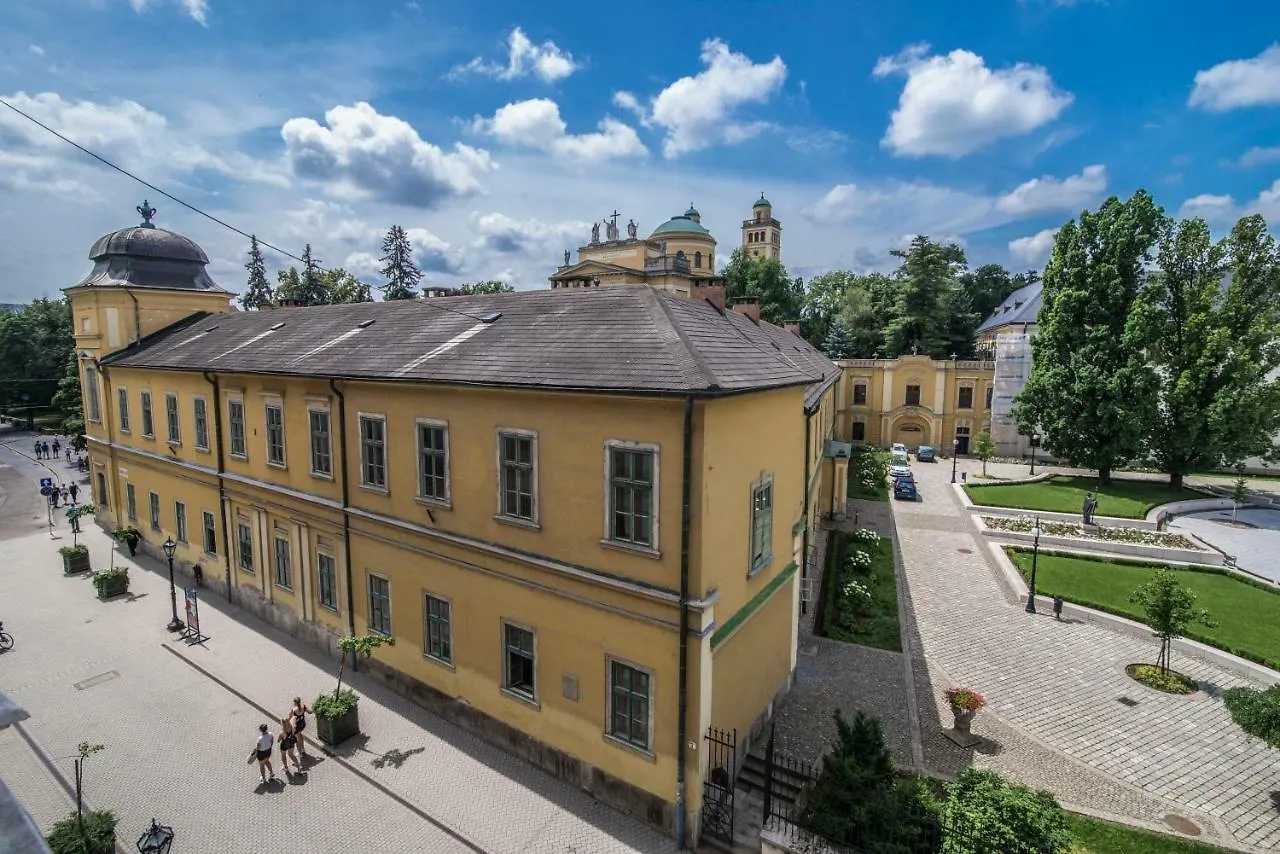 Suzy Apartman Eger
