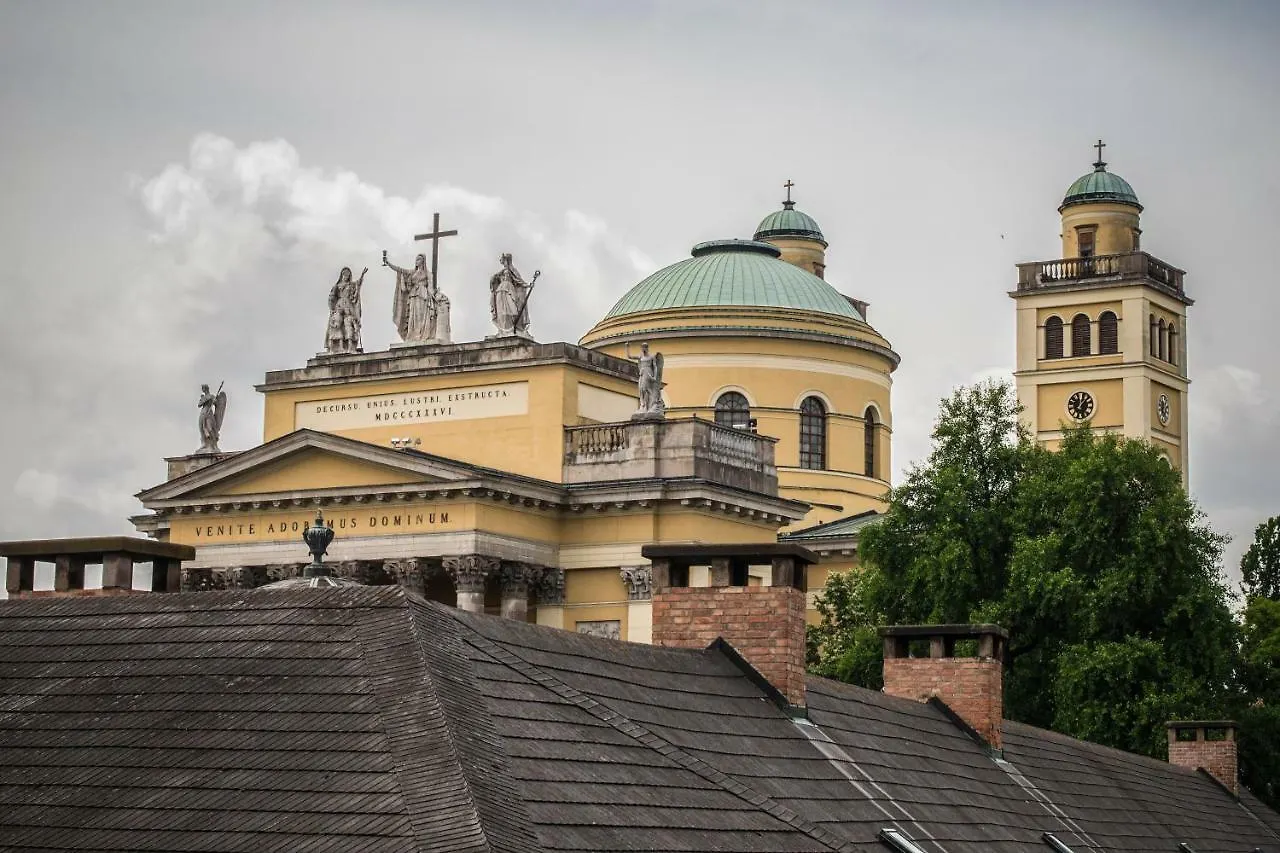 Suzy Apartman Eger Apartament